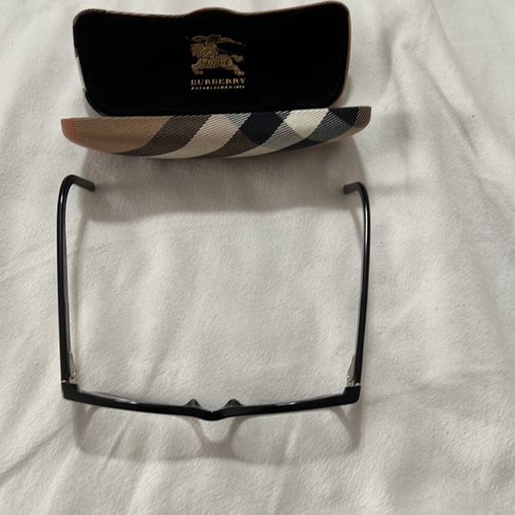 Burberry glasses frame - Picture 2 of 6